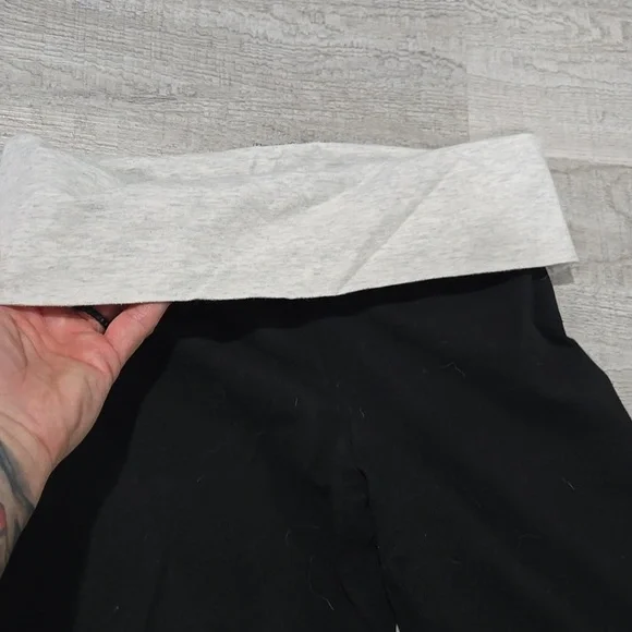 Pink by Victoria's Secret fold over leggings - Picture 5 of 5